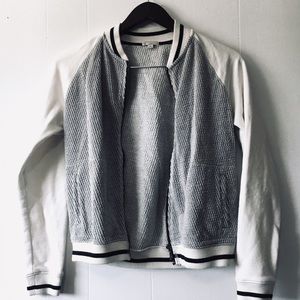 • cute lightweight textured gap jacket •